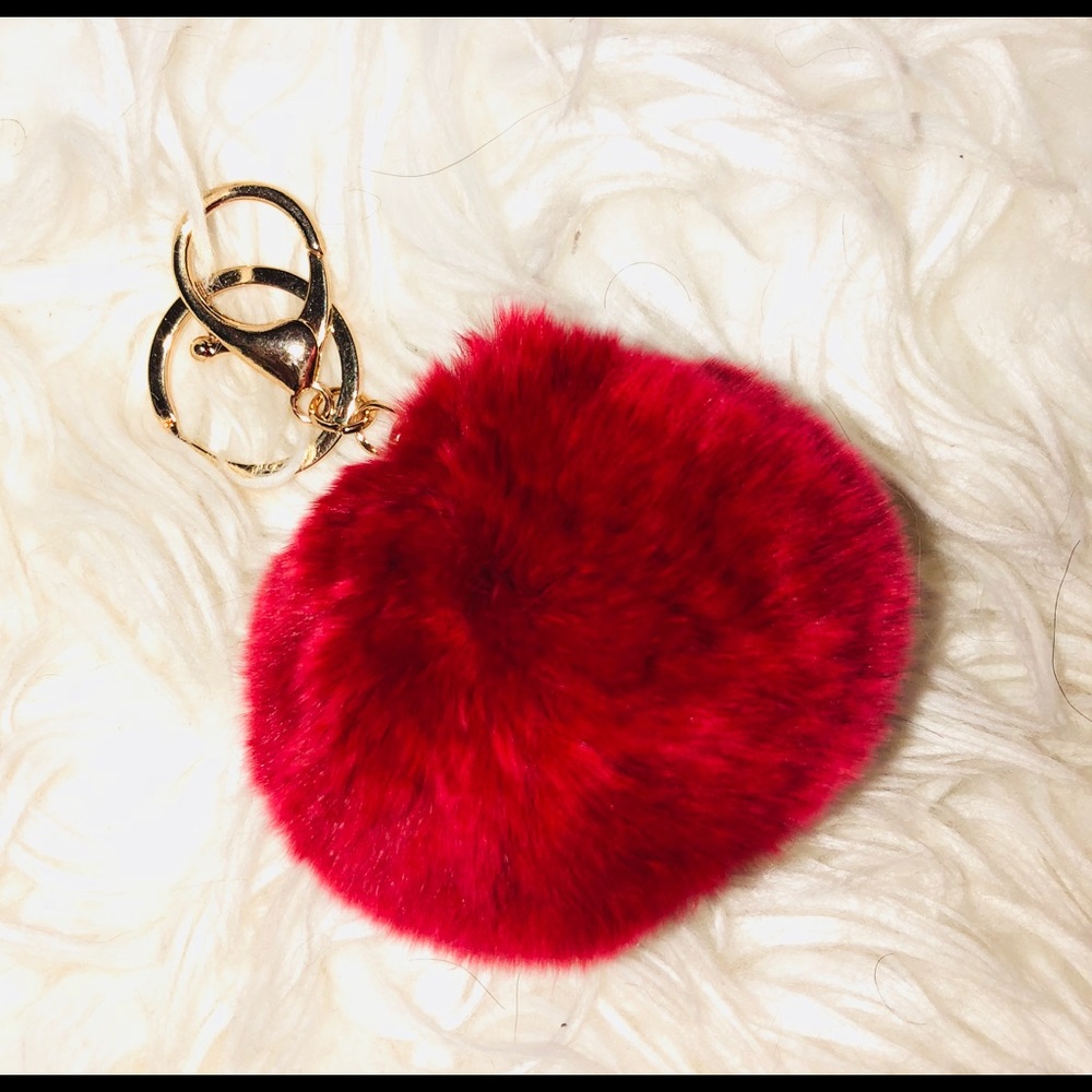 PomPom Keychain - Maroon ❤️❤️❤️